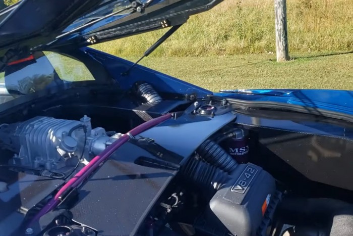 Audi V8-as a japán sornégyes helyén ebben a Toyotában