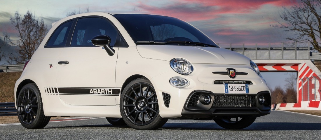 Megújult Európa legkisebb sportautója