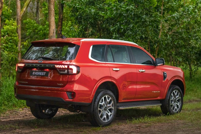 Pofás terepjáró készült a Ford Rangerből 6 | Vezess Pofás terepjáró készült a Ford Rangerből 6