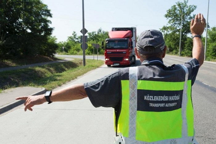 Megállíthatja az autóst a tűzoltó? És a vadász? 11 Megállíthatja az autóst a tűzoltó? És a vadász? 11