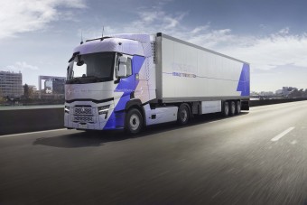 Elektromos távolsági nyergest villantott a Renault Trucks