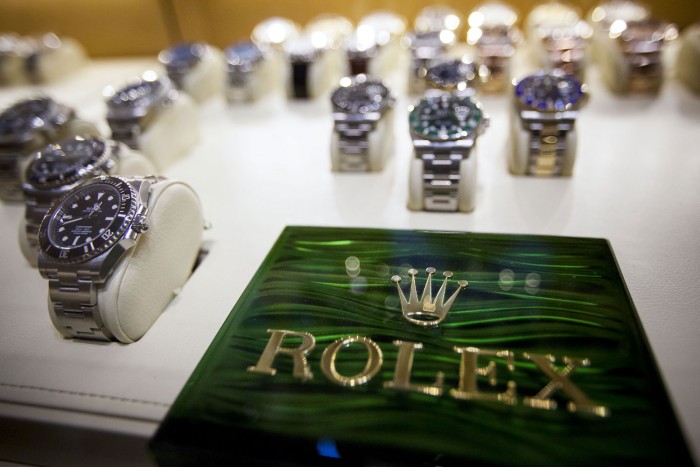 Megőrültek az emberek a luxusórákért