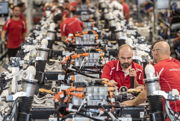 Porschét rendeltél? Rossz hírünk van 6