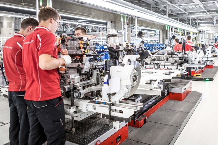 Porschét rendeltél? Rossz hírünk van 7