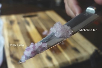 A hagymavágás is művészet egy Michelin-csillagos étteremben