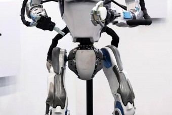 Itt a lépés, amitől még emberszerűbbek lesznek a robotok