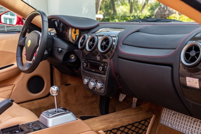 Váltója teszi igazán méregdrága típussá ezt a Ferrarit 3