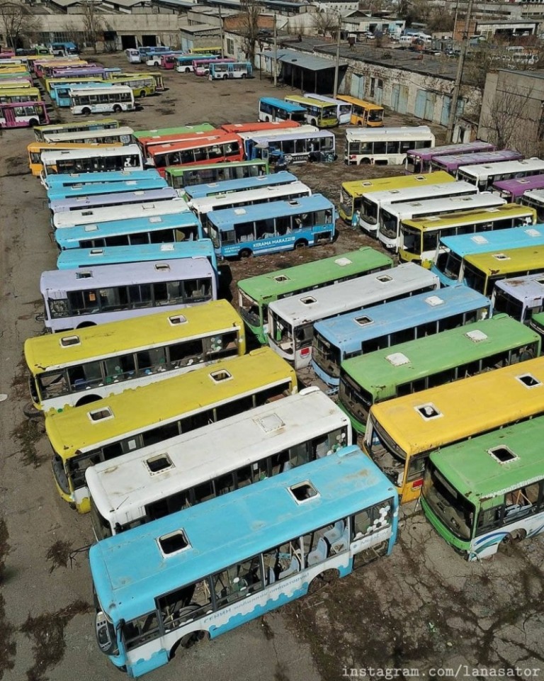 Az elhagyatott, kirgiz busztemető színesebb, mint gondolnád 2