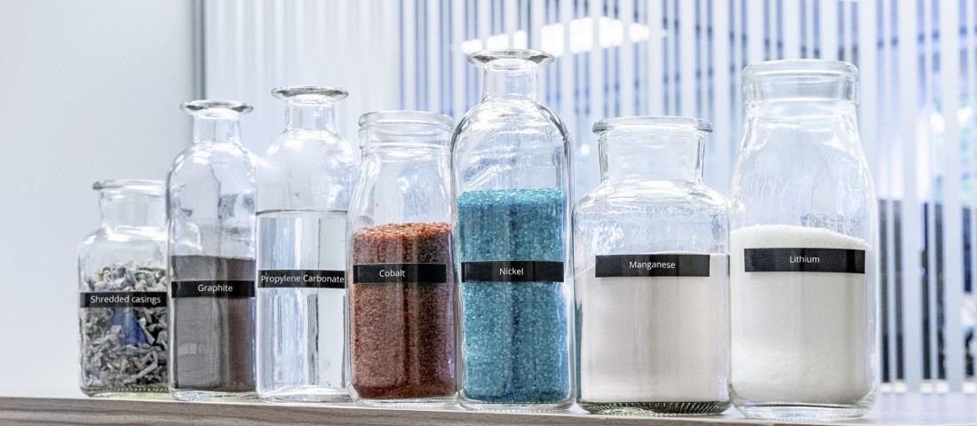 Megfelezi CO2-kibocsátását a Mercedes