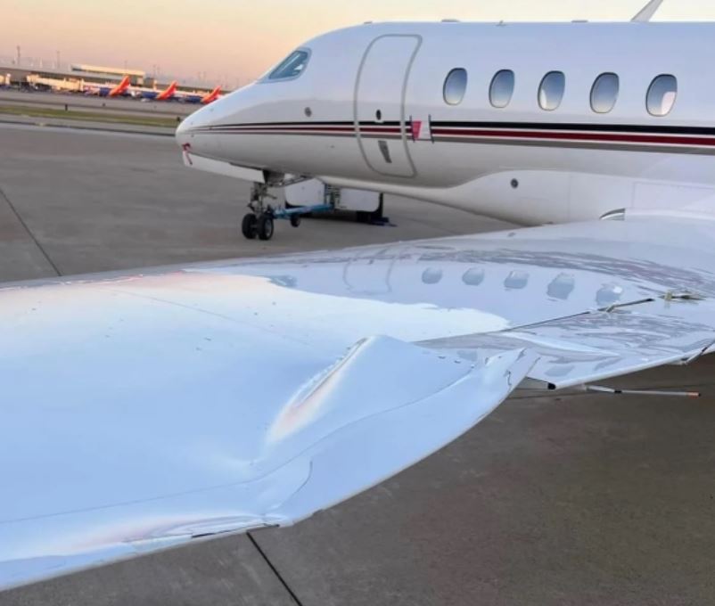 Kotta részegen ütközött két repülővel az autós 2