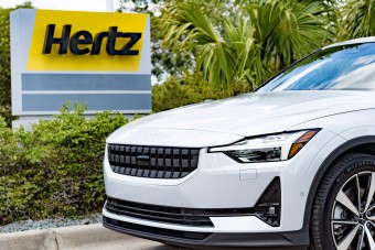 Több tízezer villanyautót rendelt egy autókölcsönző