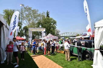 Bruce Willis járgánya is ott lesz Esztergomban a hétvégén