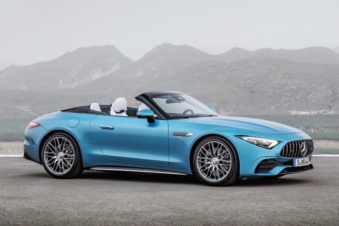 Forma-1 technológiát visz utcára a Mercedes 8