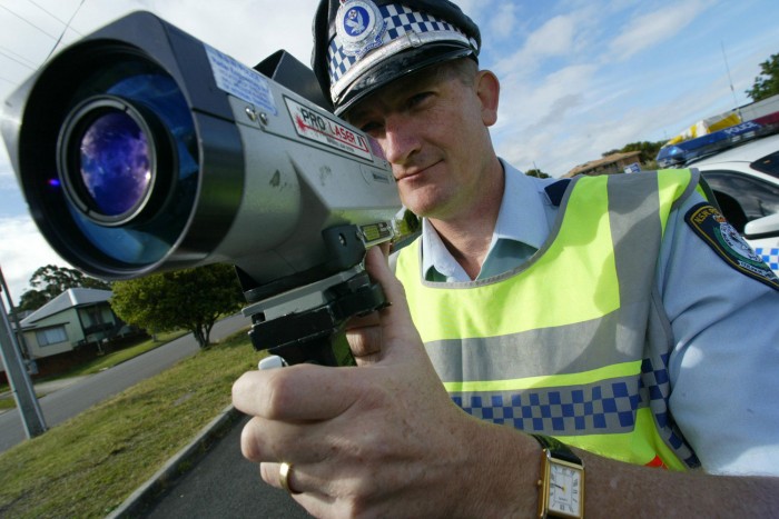 Lebuktatja a traffikat, mégis szeretik a rendőrök