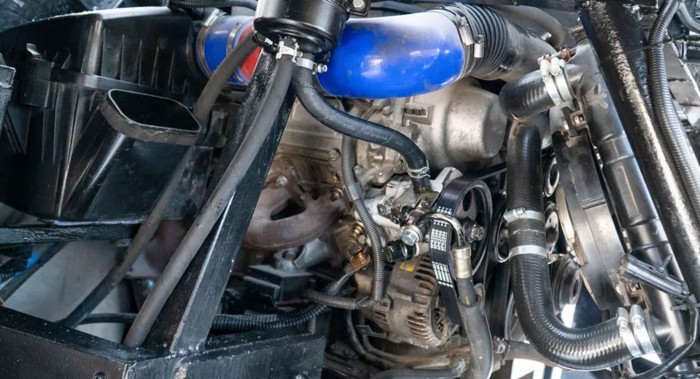 Aranyáron kínálják az új Batmobile-t, pedig „csak” egy másolat 7 | Vezess Aranyáron kínálják az új Batmobile-t, pedig „csak” egy másolat 7