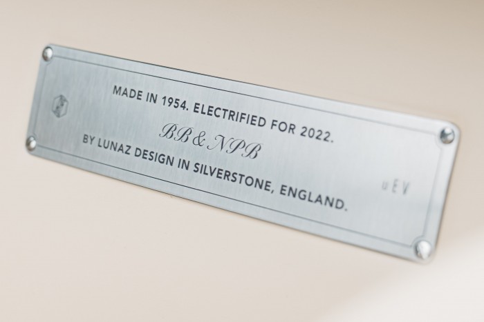 Saját gyárából választott nászajándékot fiának Beckham 6