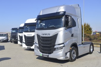 Négyszer többet kell ezekre a járművekre várni