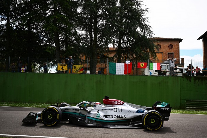 F1: Apró sikernek örülhet a Mercedes