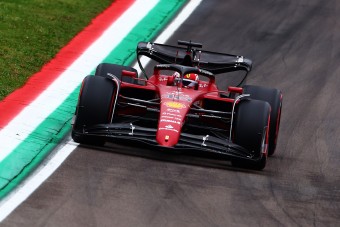 F1: Felveszi a kesztyűt, átépíti az autóját a Ferrari