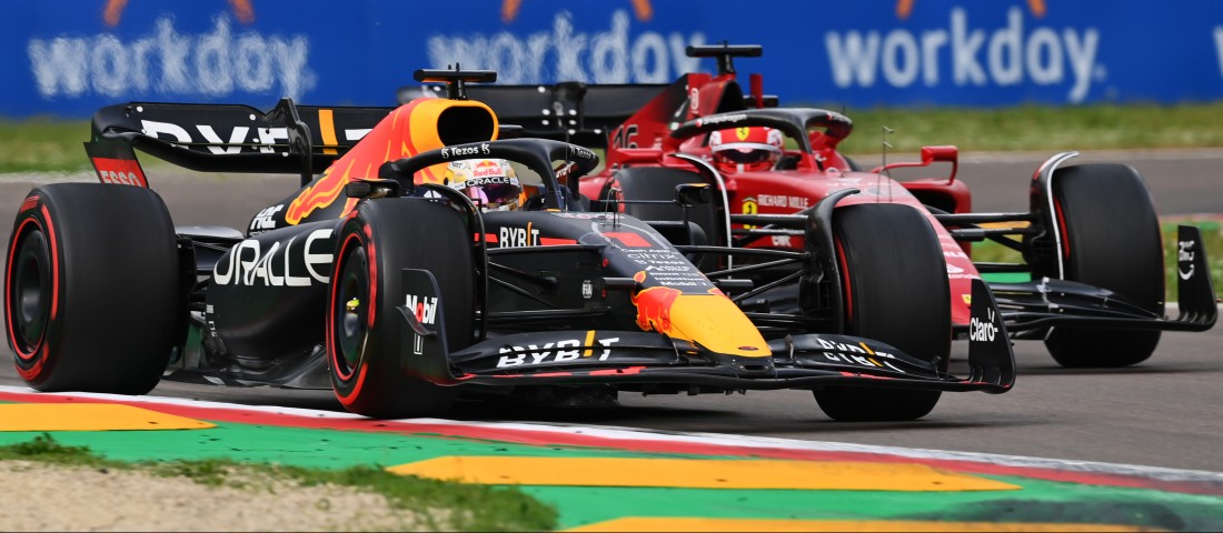 F1: Vert helyzetből nyerte Verstappen az imolai sprintet