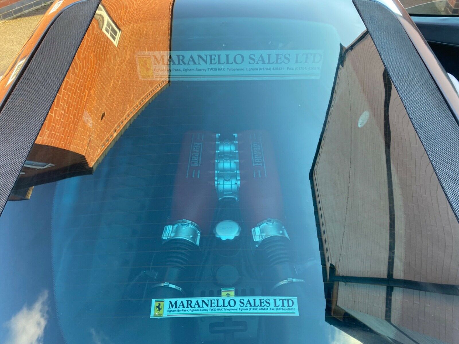 Hatalmas kamu ez a Ferrari, ráadásul rossz helyen hajt 2