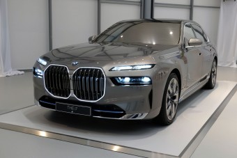 Ilyen valójában az új BMW 7-es, megnéztük, megmutatjuk