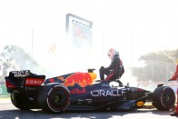 F1: Ezért gyulladt ki Verstappen autója 1
