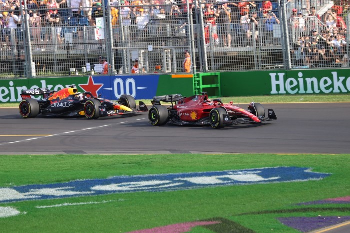 F1: Tisztázták, mit szabad Verstappenéknek