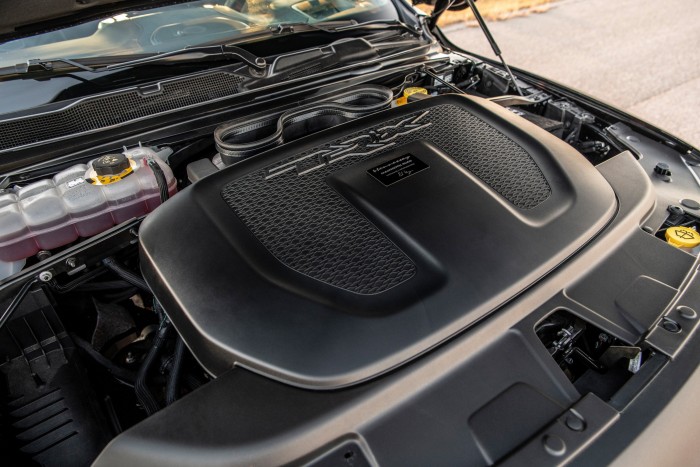 Ezt tudja egy pokoli platós 150 millióért 6