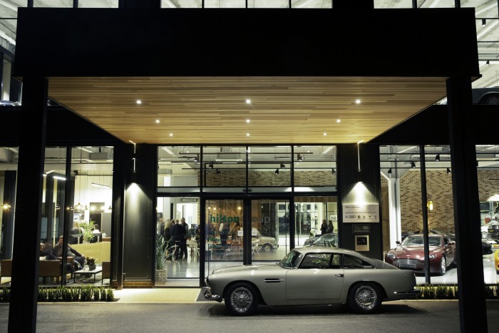 A Hilton autóhotelje durvább, mint néhány embereknek fenntartott szálloda 6