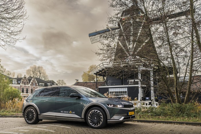 Ezt a várost autók világítják és fűtik