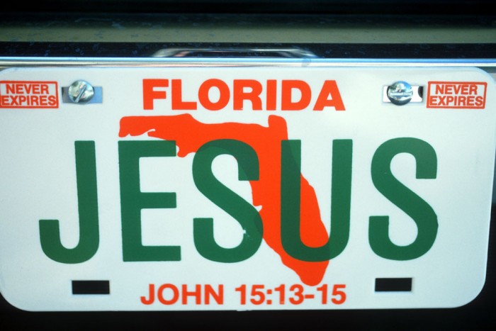 Listán a betiltott rendszámok