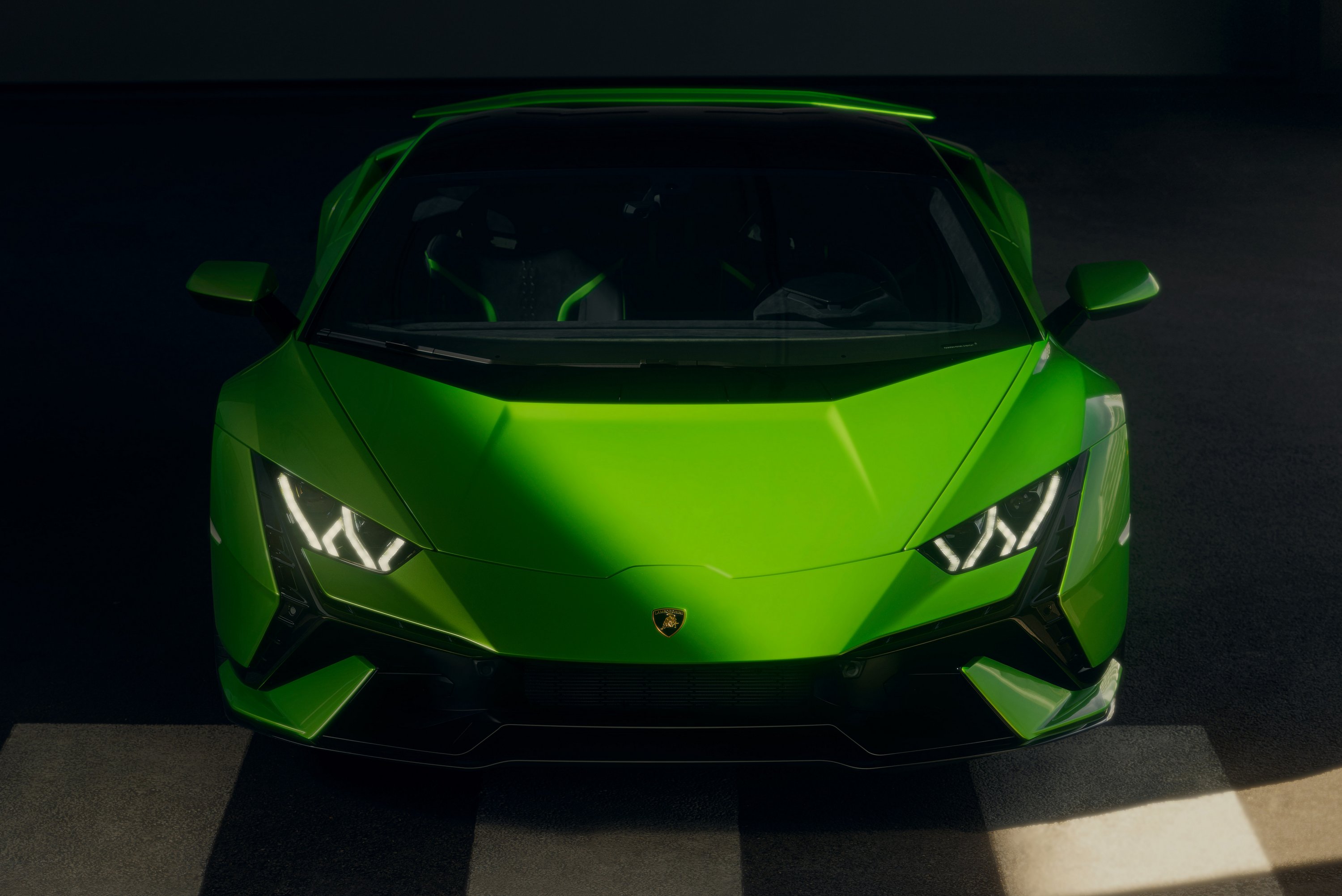 Puritán fenevadat épített a Lamborghini 20