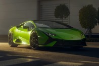 Puritán fenevadat épített a Lamborghini 54