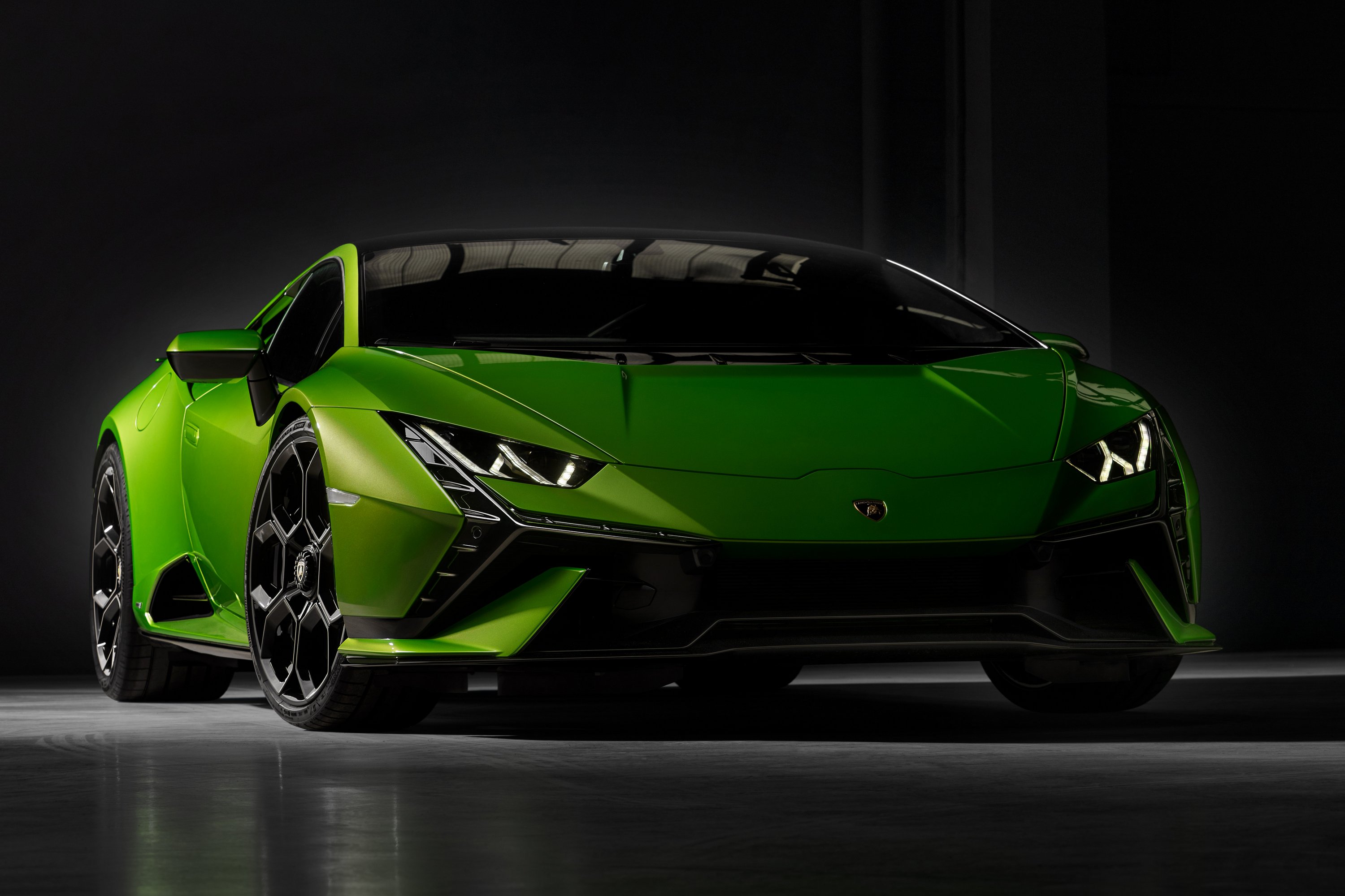 Puritán fenevadat épített a Lamborghini 16