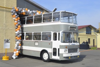 Újjászületett a legendás magyar emeletes busz