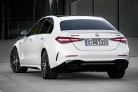 Világelső sportmotort kapott a Mercedes C-osztály 60