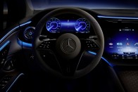 Megérkezett a Mercedes elektromos luxusterepjárója 68