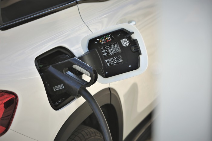 Ha már villanyautó, akkor így – Mercedes-Benz EQB 350 10