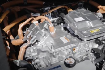 Kipróbáltuk az autót, ami vizet bocsát ki