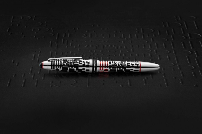 Tollat kapott születésnapjára a gumigyártó 2