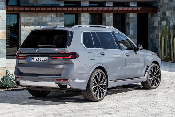 Olyat mutat az új X7, amit BMW még soha 9