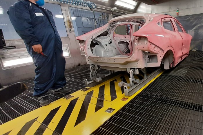 Hoppá, rózsaszín lett ez a Mustang! Maradhat? 1