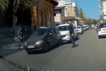 A romániai autósok balhéjától mindenki lefagyott 