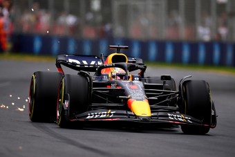 F1: Tart a Ferrariktól Verstappen