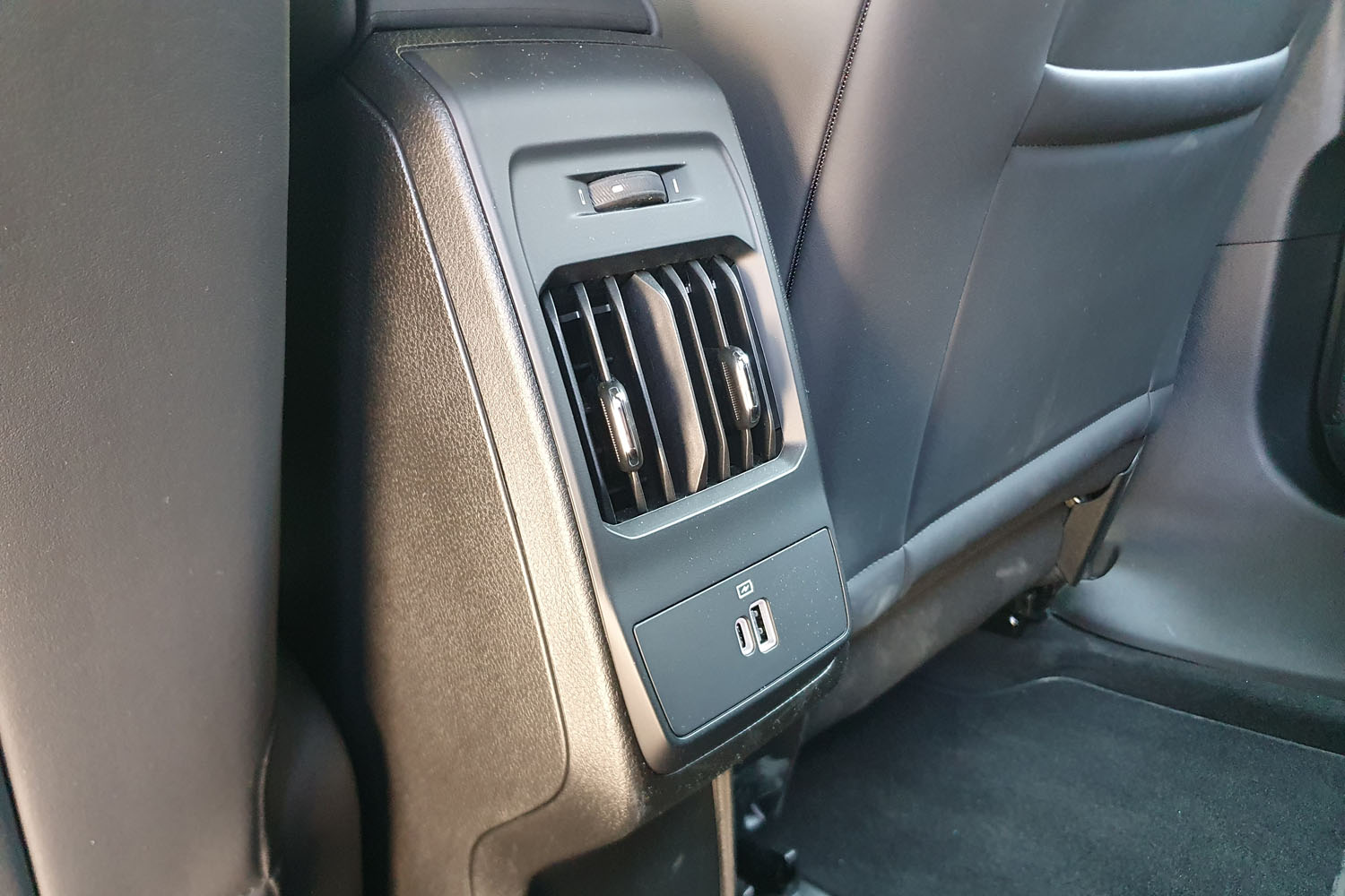 Nemcsak szép, de okos is az új Alfa Romeo Tonale 14 Nemcsak szép, de okos is az új Alfa Romeo Tonale 14