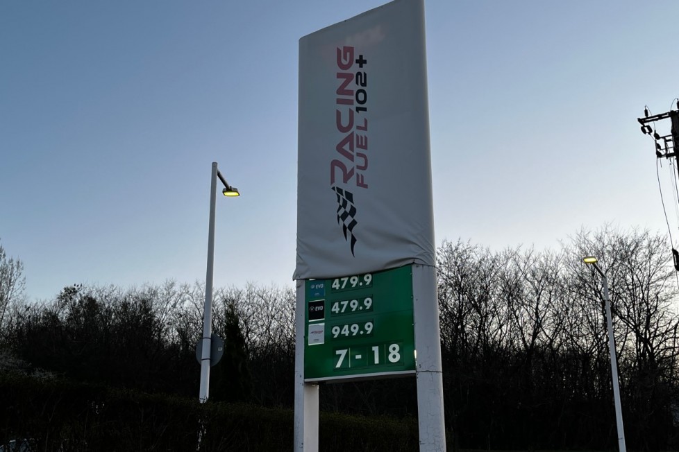 950 Ft/liter – Ennyibe kerül a benzin egy hazai kúton 1