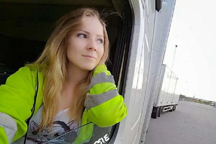 A kamionos lány esete a drága üzemanyaggal