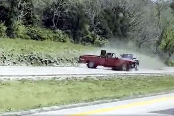 Brutális véget ért ez az autós üldözés