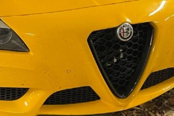 Alfa Romeo-pajzs a BMW-vesék helyén?